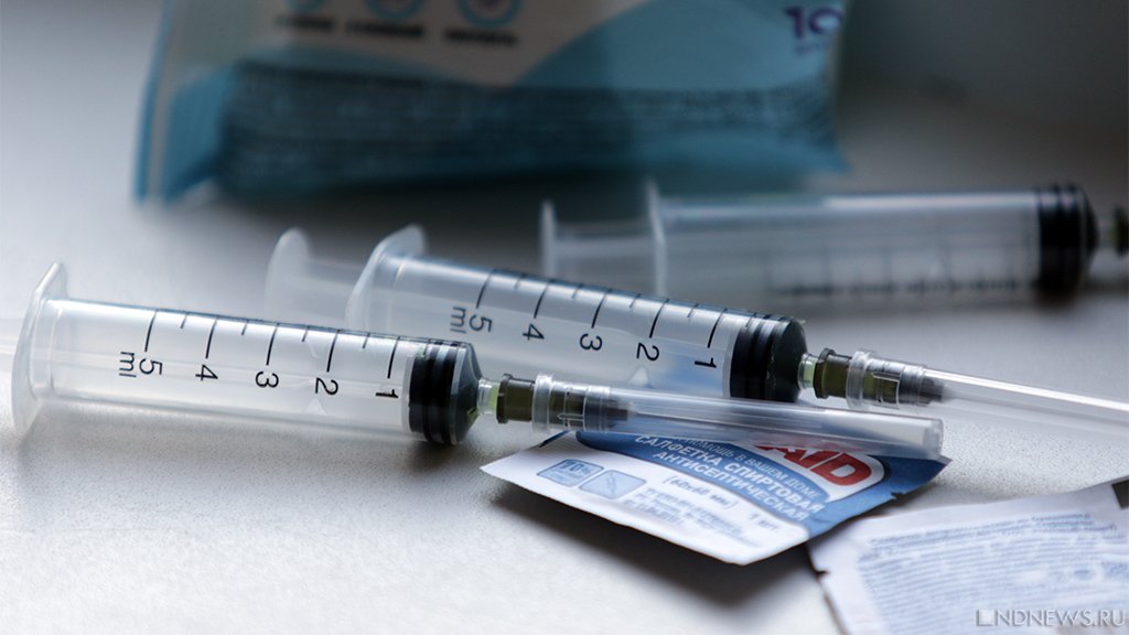 Песков допустил введение обязательной вакцинации в связи со вспышкой Covid-19