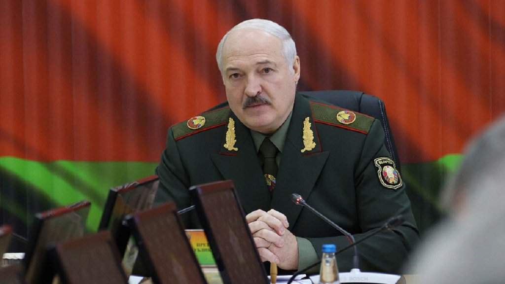 Лукашенко только и ждёт украинского наступления на Херсон – львовский военный эксперт
