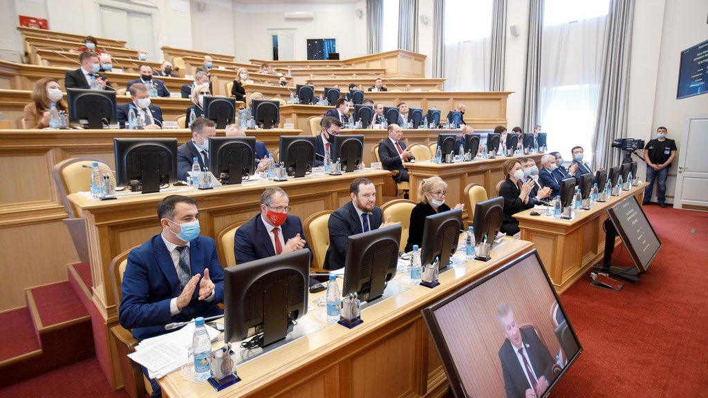 Депутаты югорской думы обсудили закрытие известного СМИ