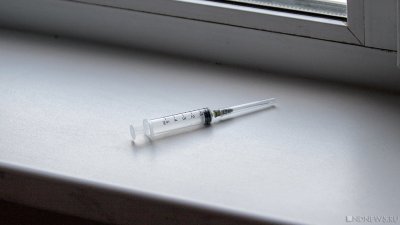 Франция вводит обязательную вакцинацию против ковида