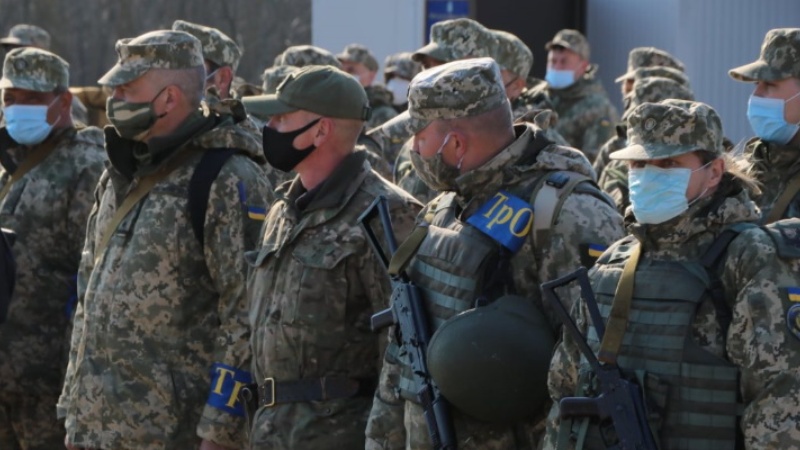 В киевском руководстве заговорили о расколе в армии
