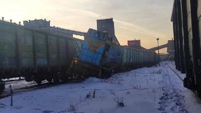 В Нижнем Тагиле на территории завода столкнулись поезда (ФОТО)