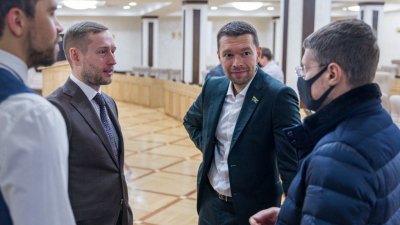 Екатеринбургские депутаты за свой счет организовали вакцинацию 42 тысяч горожан