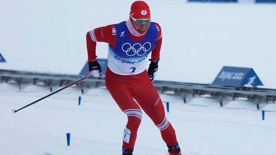 Россияне завоевали золото и серебро в лыжном марафоне