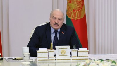 Лукашенко заявил, что Запад не будет восстанавливать Украину