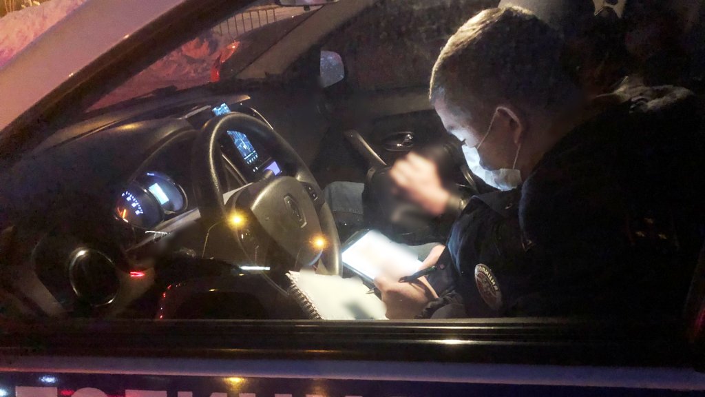 В Екатеринбурге полицейские поймали 15-летнего подростка за рулем