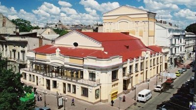 Украинские власти осквернили историческое название Одесского русского драматического театра