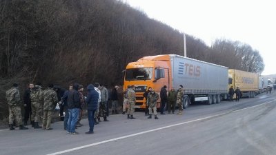 «Это невозможно!»: диверсантомания нанесла жесточайший удар по грузопотоку на Западной Украине