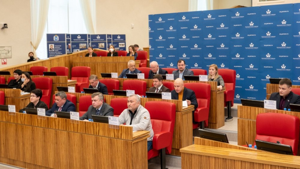 Депутаты Ямала в разгар кризиса покупают дорогостоящую мебель за 2,5 млн рублей