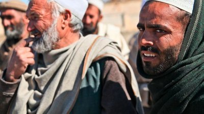 В Афганистане некоторым служащим запретили ходить на работу без бороды
