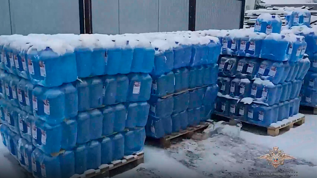 В Татарстане изъяли тонны опасного для здоровья стеклоомывателя