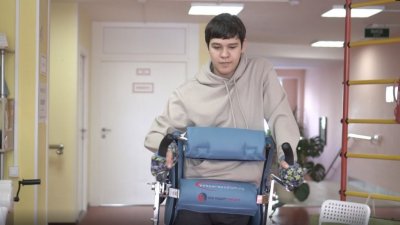 В Екатеринбурге 16-летний танцор проходит реабилитацию после осколочного перелома позвоночника (ФОТО)