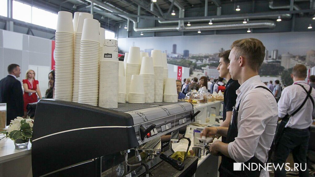 Рост цен на кофе не отвадил посетителей кофеен, но пить дома стали меньше