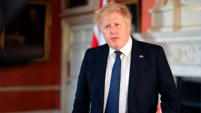 Захарова прокомментировала призыв британских министров к Борису Джонсона уйти в отставку