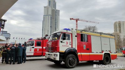 Пожарные искали пострадавших на 48-м этаже башни «Исеть» (ФОТО, ВИДЕО)