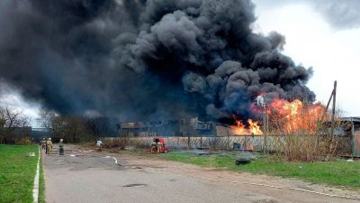 В Нижегородской области загорелись железнодорожные цистерны