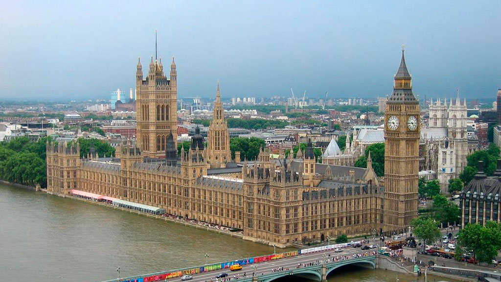 Лондон рассматривает возможность выделить три миллиарда фунтов на помощь Украине