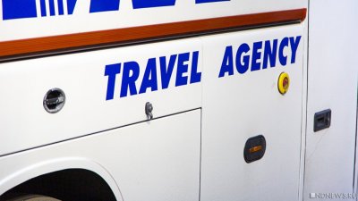 В ЮАР автобус с туристами упал с моста в реку