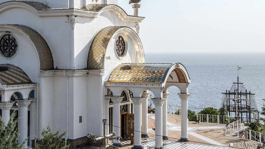 Крымская епархия выбрала между УПЦ и Московской патриархией