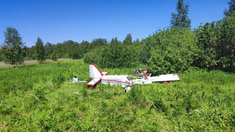 В Тюменской области упал самолет