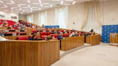 Депутаты Ямала снова закупают себе новую дорогую мебель за 3,4 млн рублей