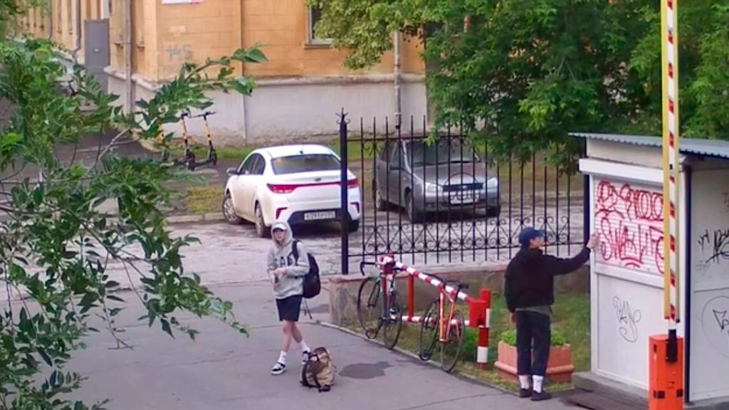 В Челябинске вандалы совершили «набег» на пункт пропуска парка Гагарина