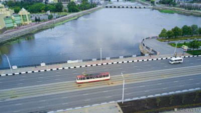 В Челябинске остановили движение трамваев по улице Кирова