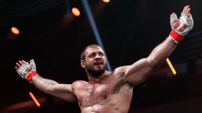 Штыркову подобрали соперника на августовский бой – он тоже не дошел до UFC