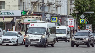 В Челябинске маршрутчик брызнул газом в лицо пассажиру