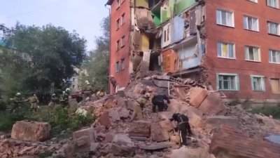 В Омске рухнула стена аварийной пятиэтажки, эвакуированы 40 человек. Ведется проверка