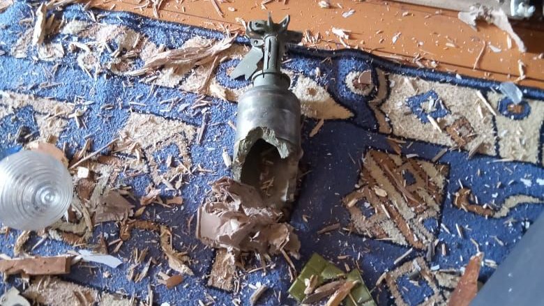 В Нижнем Тагиле танковый снаряд попал в крышу дома
