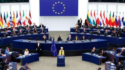 Глава Еврокомиссии призвала к ужесточению антироссийских санкций