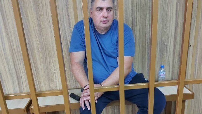 Силовики задержали в Тюмени очередного руководителя-дорожника с Ямала за взятки