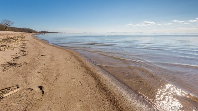 В Крыму решили не перезаключать договоры на благоустройство пляжей