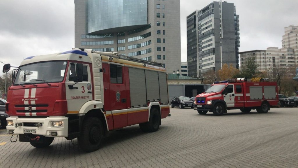 В центре Екатеринбурга эвакуировались 350 человек из-за пожара (ФОТО)