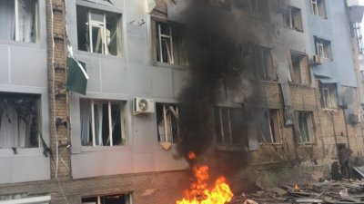 При взрыве у здания телекомпании в Мелитополе ранены 5 человек. «Это теракт по заказу Киева» – власти