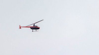 В Объединенных Арабских Эмиратах вертолет упал в море
