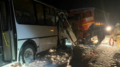На Ямале авария с вахтовым автобусом, есть погибший