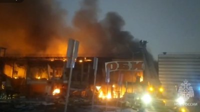 По делу о крупном пожаре в ТЦ «Мега-Химки» задержаны прораб и сварщик