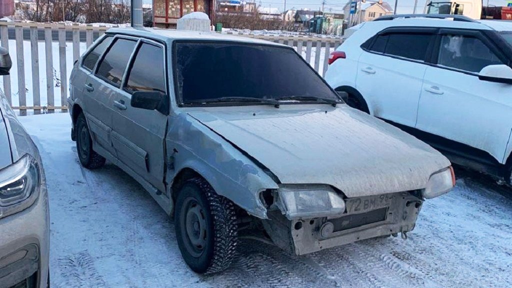 В Екатеринбурге арестовали на пять суток водителя за тонировку