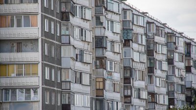 В Ялте у жильцов отобрали часть многоэтажки, но заставляют платить за нее коммуналку