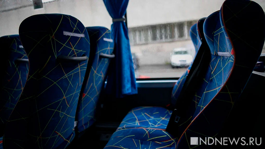Первые за три года пассажирские автобусы пересекли границу Китая и России