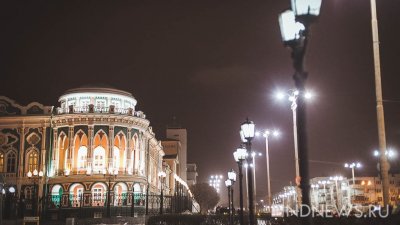 В Екатеринбурге в новогодний праздник уличные фонари будут гореть всю ночь