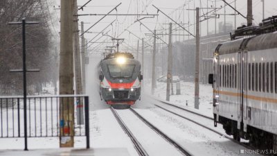 Под Красноярском поезд насмерть сбил мужчину