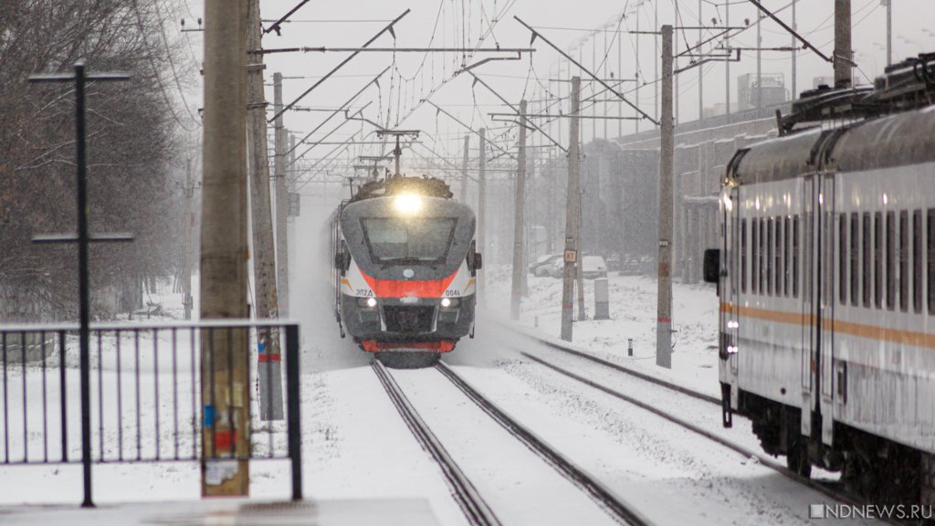 Поезд Челябинск – Екатеринбург снова попал в «историю»