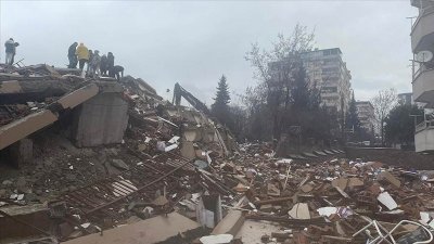 После землетрясения в Турции удалось вызволить из-под завалов более 7300 человек