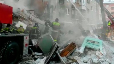 В Новосибирске взрыв газа разрушил подъезд пятиэтажки, один человек погиб