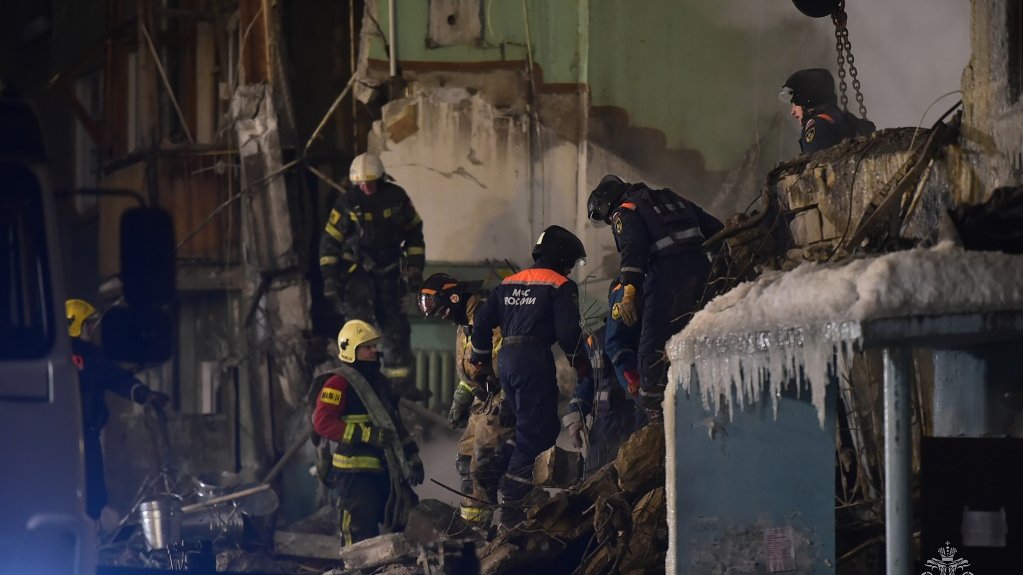 До 13 человек выросло число погибших при частичном обрушении дома в Новосибирске