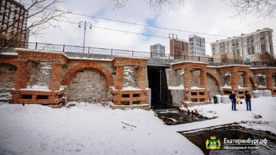 Завершен ремонт одной из старейших плотин Екатеринбурга