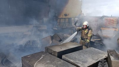 На Широкой Речке снова случился пожар на стройке